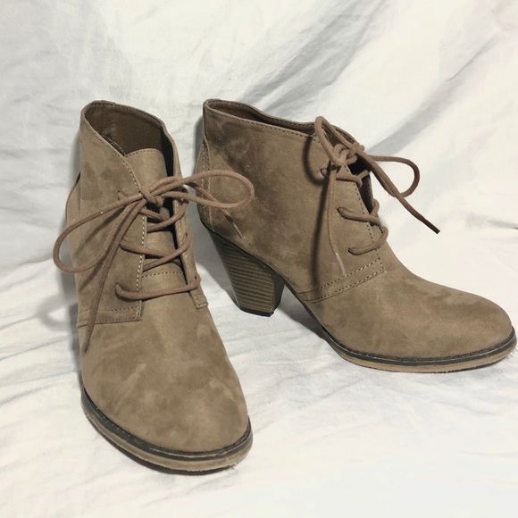 Brown booties - Picture 3 of 4